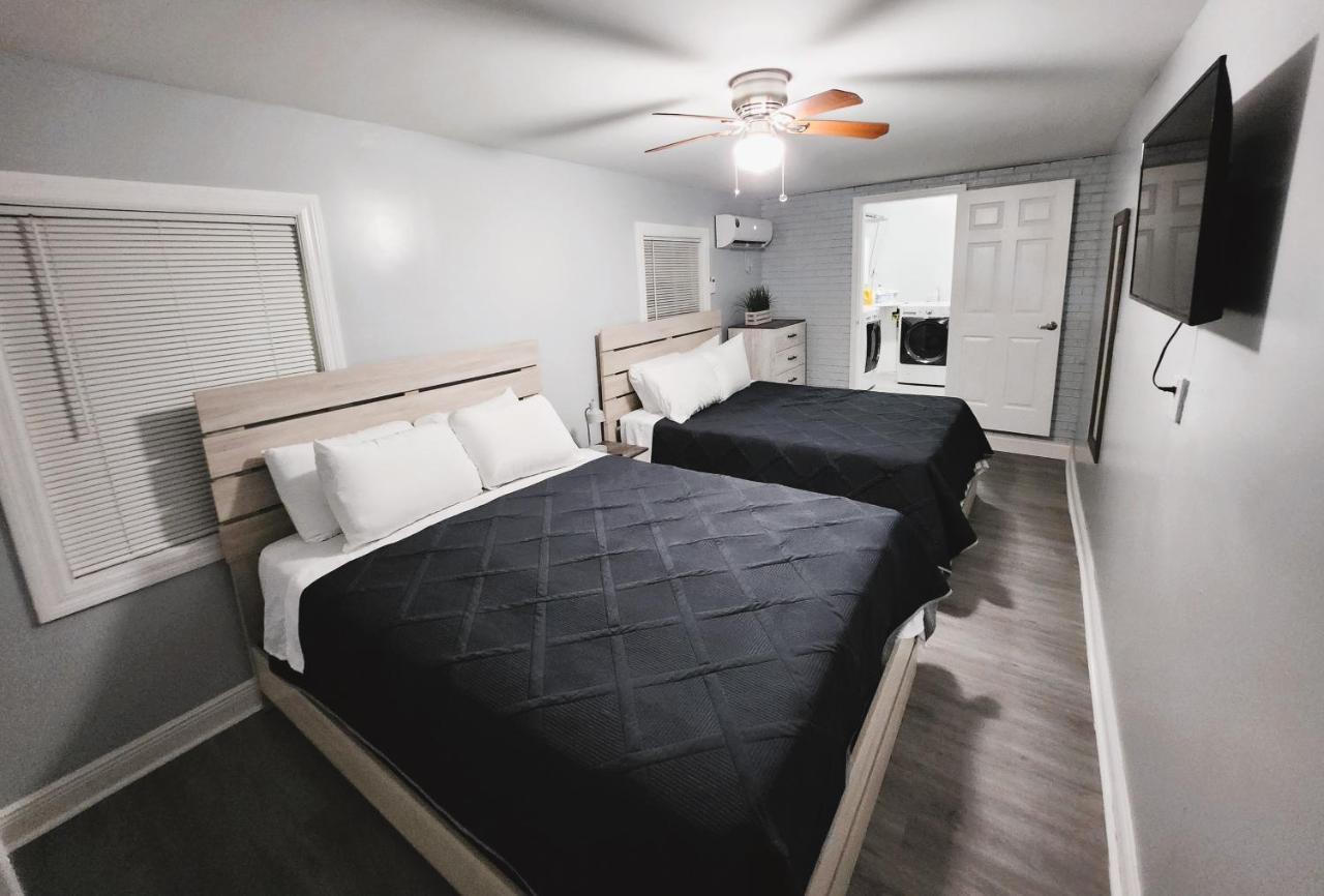 Cozy 3 Bedroom House Near Airport/Raymond Stadium/Downtown. 坦帕 外观 照片