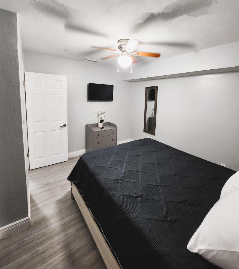 Cozy 3 Bedroom House Near Airport/Raymond Stadium/Downtown. 坦帕 外观 照片