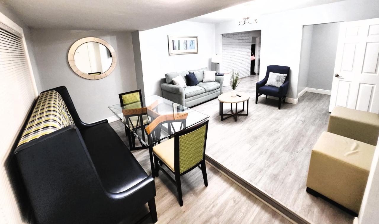 Cozy 3 Bedroom House Near Airport/Raymond Stadium/Downtown. 坦帕 外观 照片