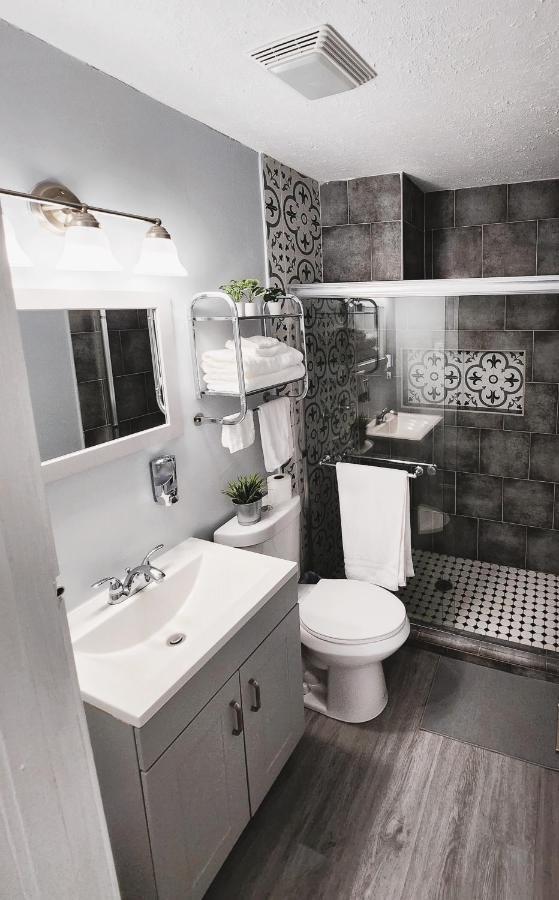 Cozy 3 Bedroom House Near Airport/Raymond Stadium/Downtown. 坦帕 外观 照片